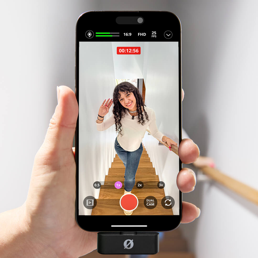 连接至iPhone的无线麦克风接收器